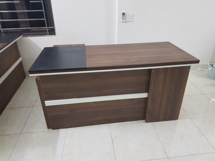 Bàn giám đốc - Mẫu 0086