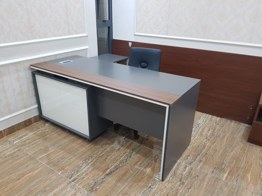 Bàn giám đốc - Mẫu 0868